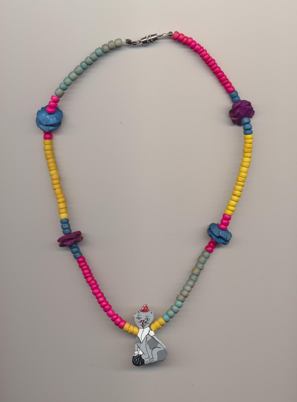 Lovely colorful wooden beads necklace with wooden painted kitten bead ca.1990's, length necklace 19'' 46cm.